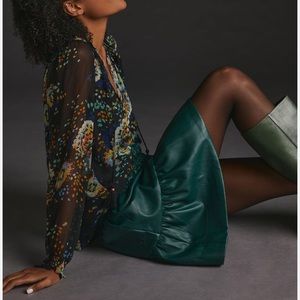 Anthropologie Peasant Top Ruffled Collar in Black Motif XS Front Buttons